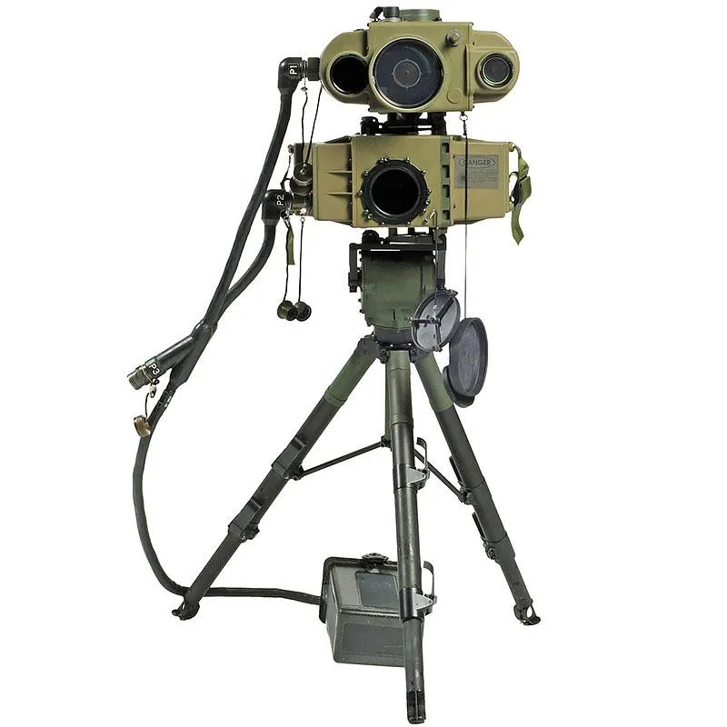 Thiết bị chỉ định mục tiêu và máy đo khoảng cách